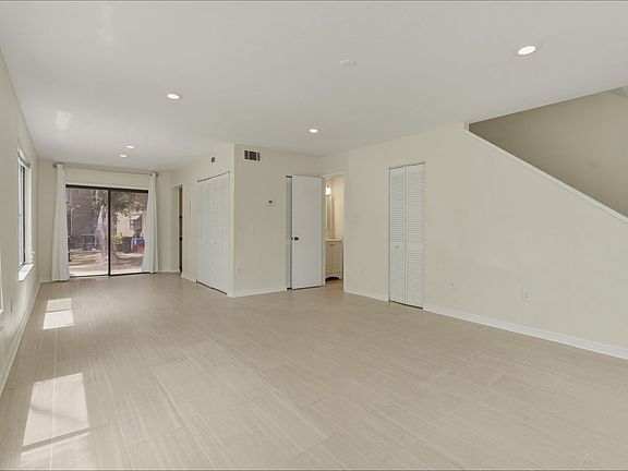 5th image of 2300 SW 43rd St APT O4
