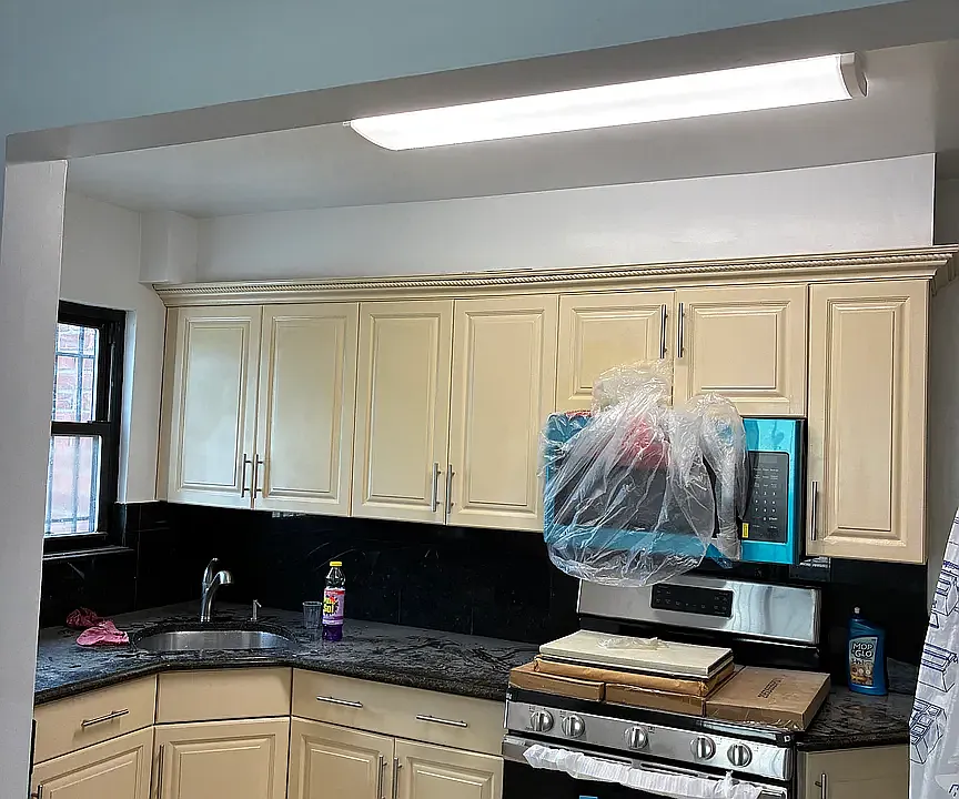 257-30 149th Ave