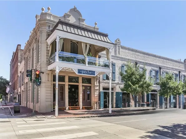 450 Julia St APT 3B, New Orleans, LA 70130