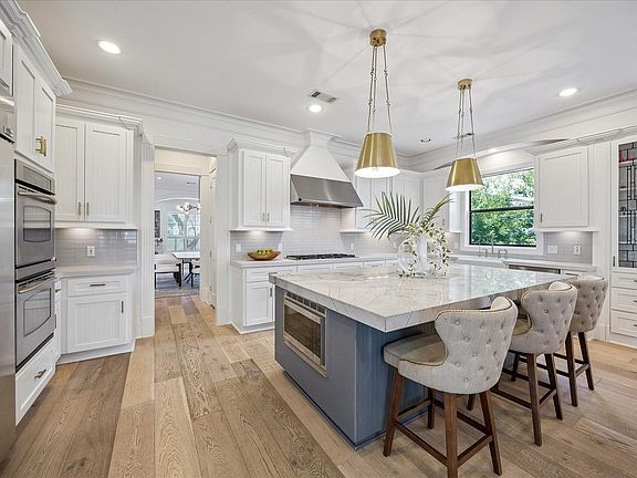 4th image of 3807 Durness Way