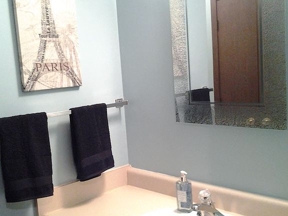 4th image of 1124 W McCarty St APT A