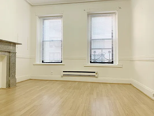 Rented by Compass | media 12