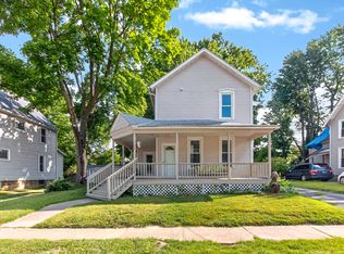 127 4th St, Elyria, OH 44035