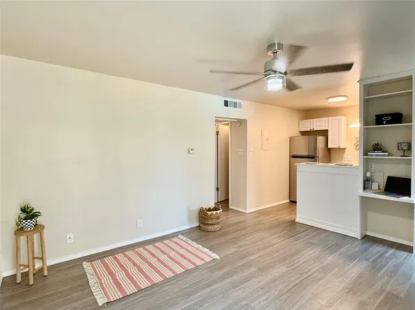 1000 W 26th St APT 107, Austin, TX 78705