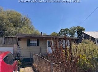 518 Burdette Addition Dr, Pt Pleasant, WV 25550