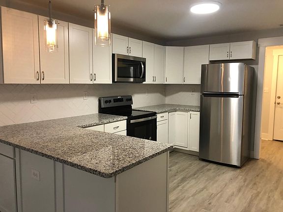 2nd image of 101 Apricot St