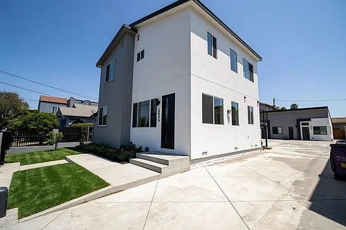 1056 Hoffman Ave #1 Photo 1