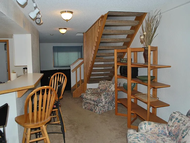 2873 Springdale Ln — Photo 3