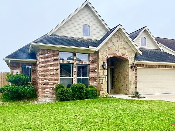 3rd image of 211 Sirocco Dr