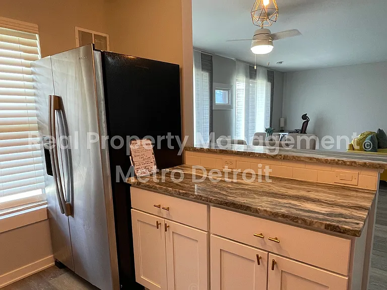 22148 Dante St #211 — Photo 6