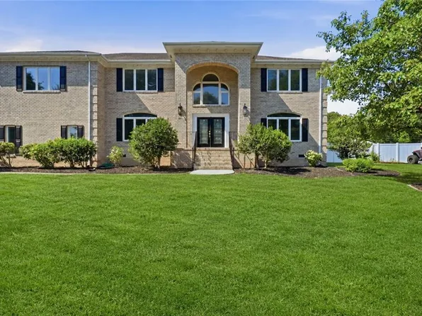 801 Dasa Leo Ct, Virginia Beach, VA 23456