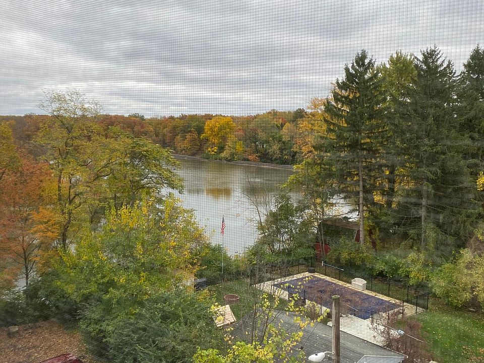 1st image of 115 S Rocky River Dr APT 608
