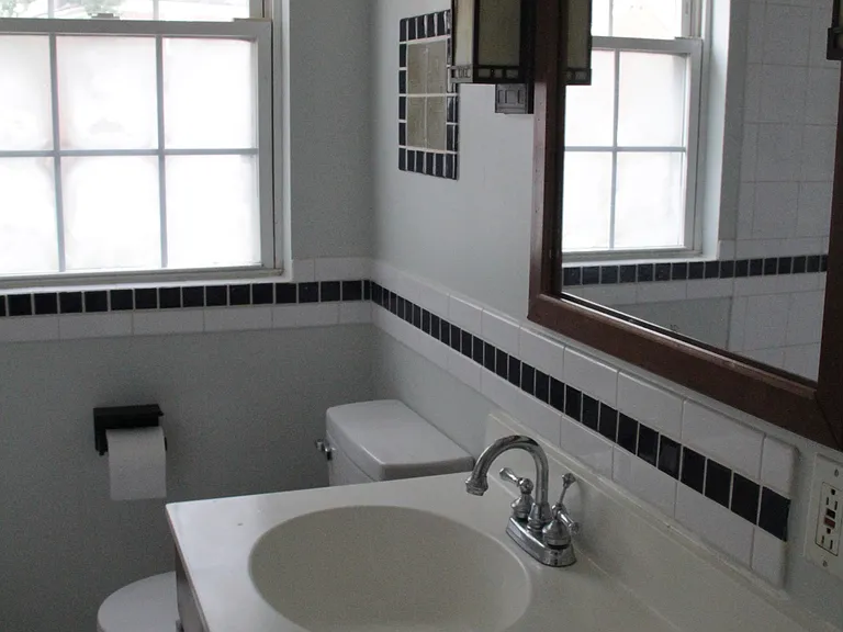 2nd floor bath