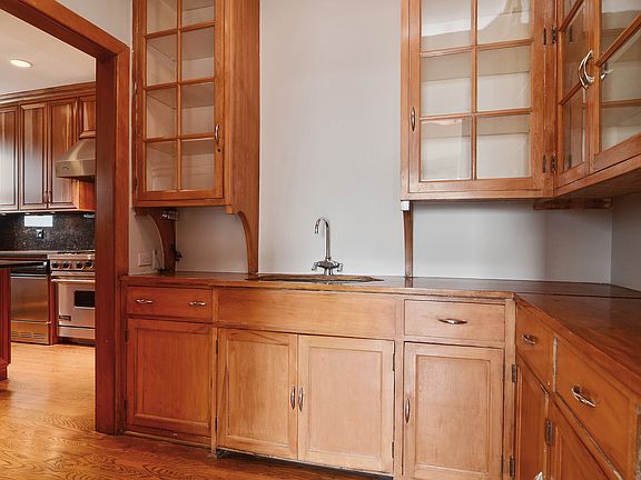 5th image of 3500 N Lake Shore Dr APT 9A