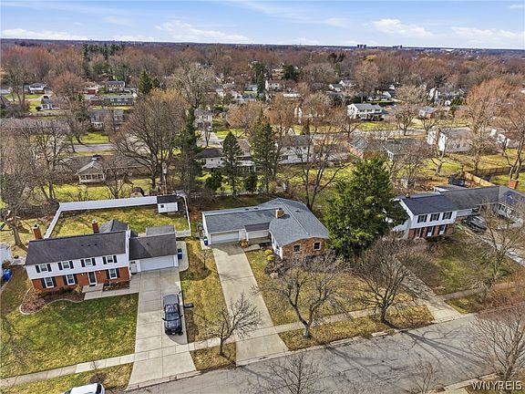 5th image of 28 Fox Chapel Rd