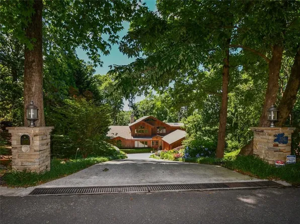 9205 Raldon Rd, Gainesville, GA 30506