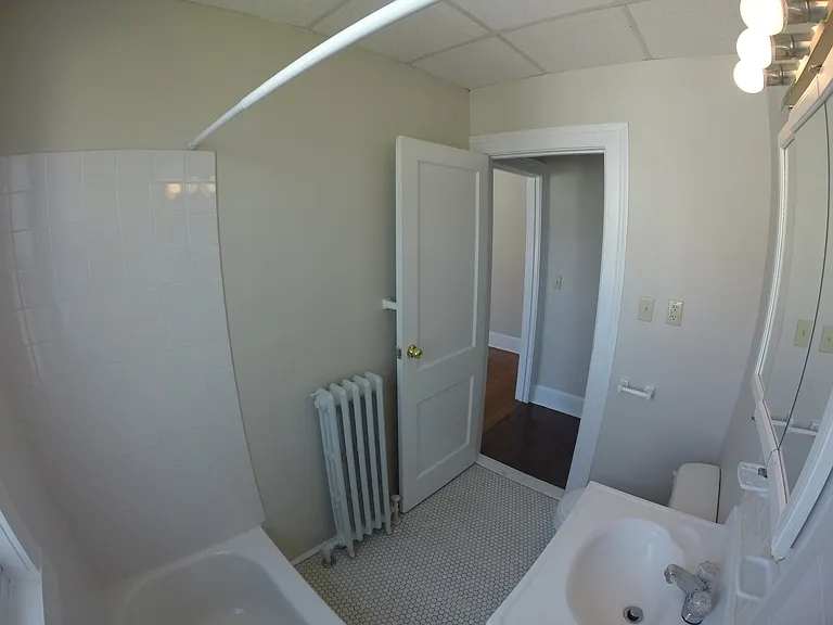46 Grace St — Photo 4
