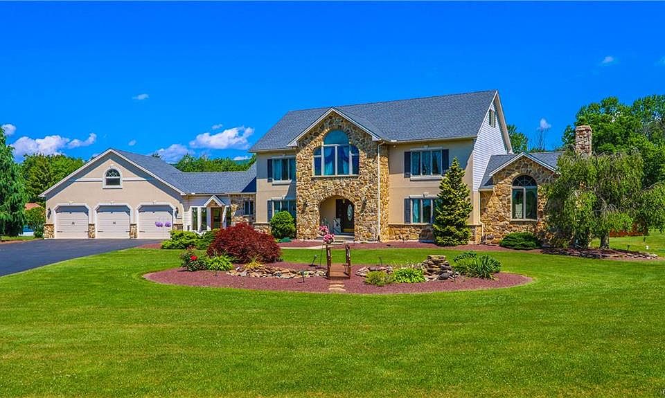 4230 Wood Dr, Walnutport, PA 18088 Zillow