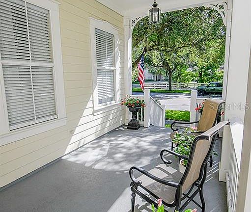 5th image of 914 Waterside Dr