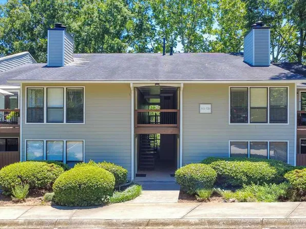513 Park Ridge Cir, Marietta, GA 30068