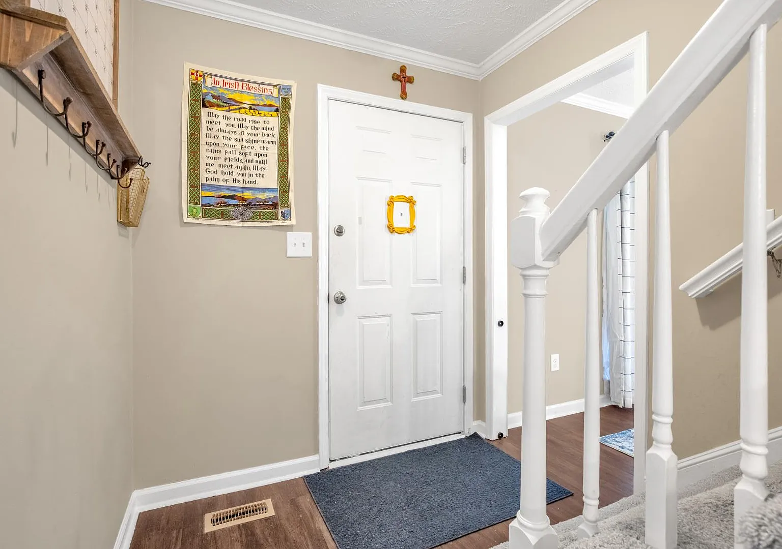 608 Georgetown Cir — Photo 1