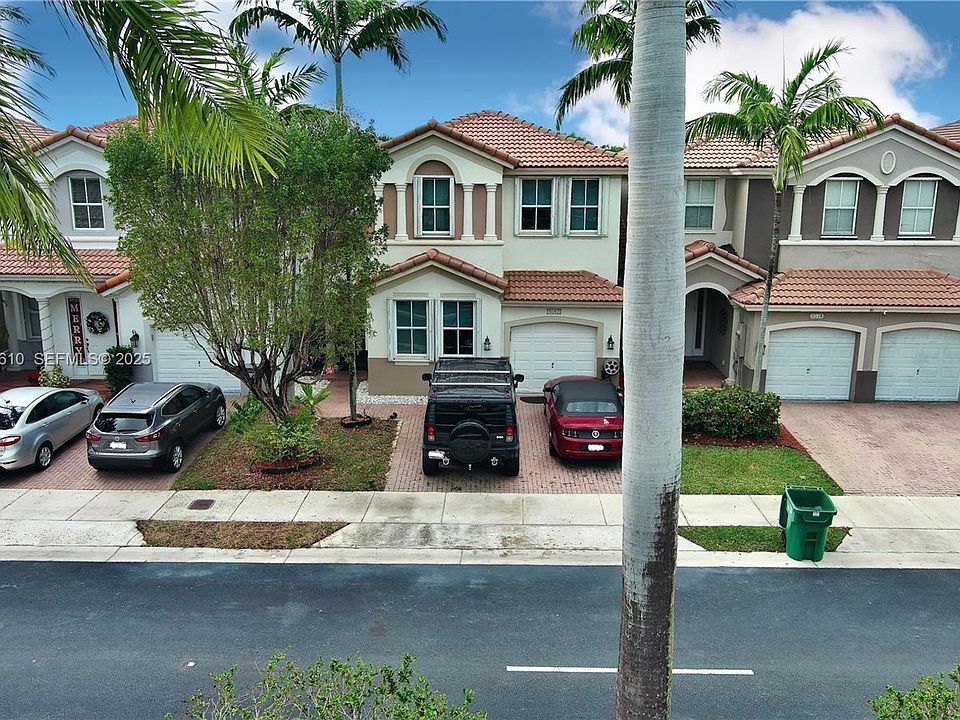 1st image of 8562 NW 108th Ave #8562