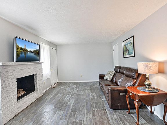3rd image of 228 E Crown Ave #5125