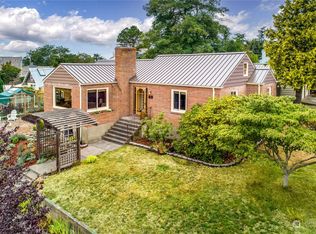 1510 Jefferson St, Port Townsend, WA 98368