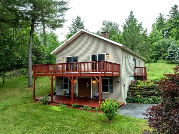 156 Sherwood Circle, Brattleboro, VT 05301