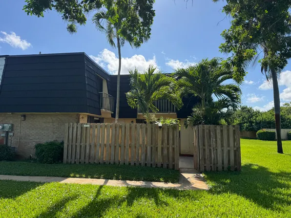 238 Woodland Rd #0, Lake Worth, FL 33461