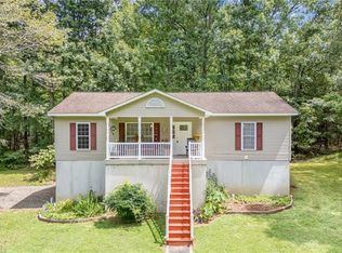 634 E Swannanoa Ave, Liberty, NC 27298