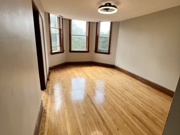 2436 W 54th St #3, Chicago, IL 60632