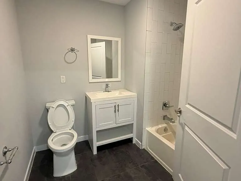 77 Park Ave #1 — Photo 3