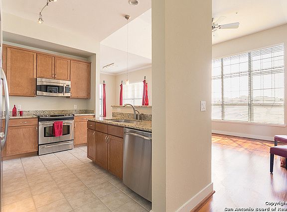 2nd image of 7342 Oak Manor Dr