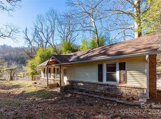 4 Merrill Cir, Fairview, NC 28730