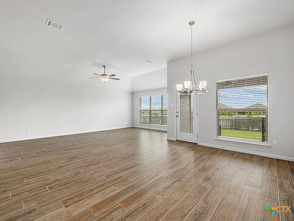 5th image of 701 Elm Green St