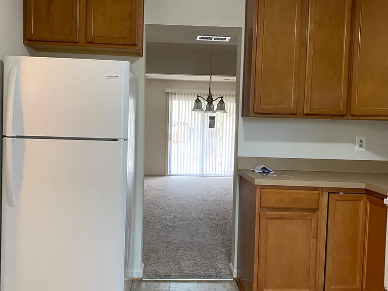 7 Farrell Ln — Photo 3