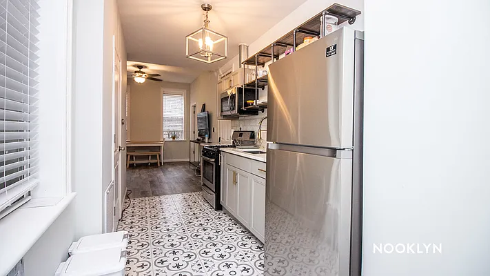 Rented by Nooklyn NYC LLC | media 19