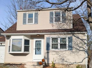 1822 Osbourne Ave, Willow Grove, PA 19090
