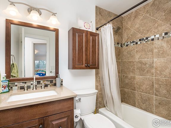 3rd image of 702 Parkview Mountain Dr