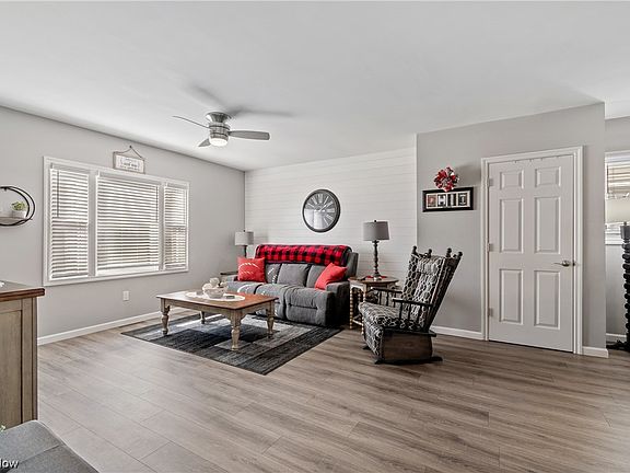 5th image of 4035 Highland Ave