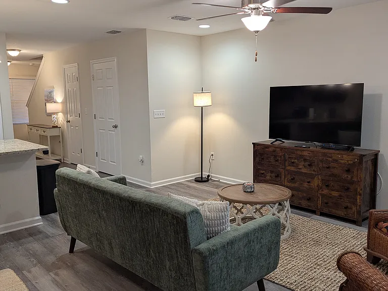 1728 Cocoanut Rd — Photo 21