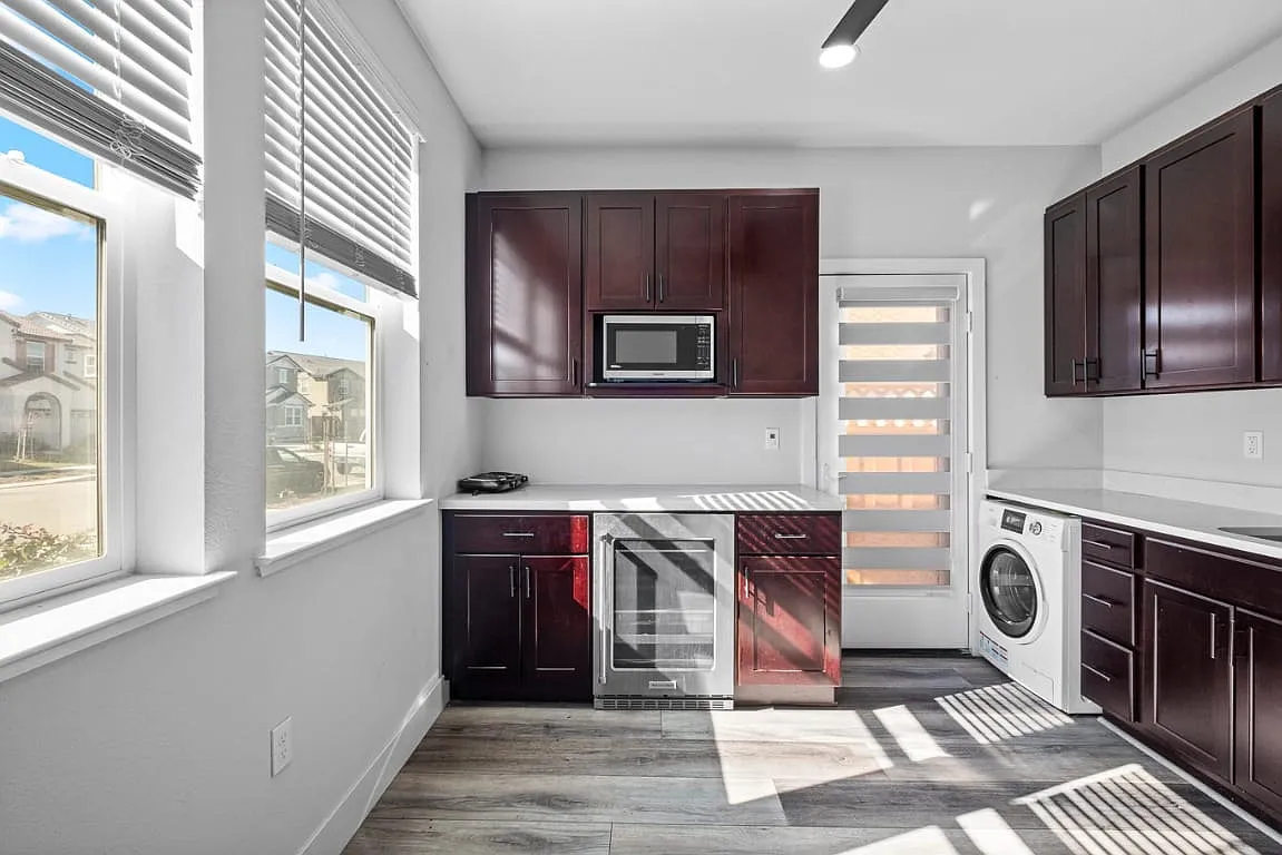 2883 Rabbit Hollow Dr — Photo 4