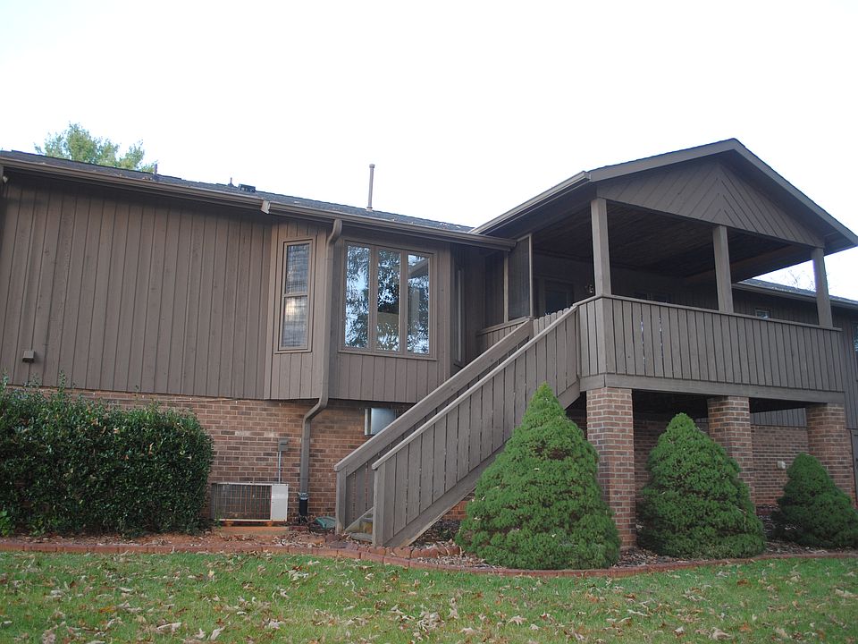 2nd image of 410 Ridgehaven Dr #00