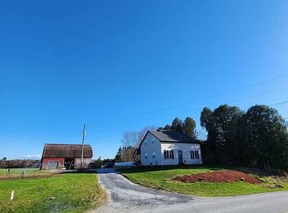 976 Franklin Rd, Highgate Center, VT 05459