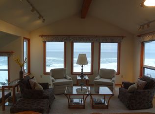 42380 Sundown Way, Cloverdale, OR 97112