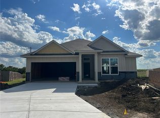 312 Broaddus Bnd, Caldwell, TX 77836