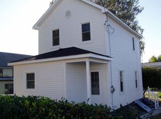 310 Chestnut St, Dupont, PA 18641