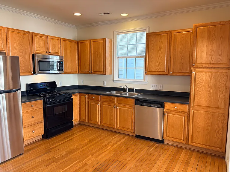 4625 Malone Ct — Photo 8