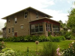 527 N East Ave, Viroqua, WI 54665
